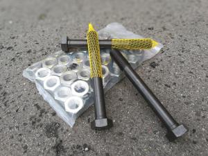 Spojovací materiál - zakázková výroba